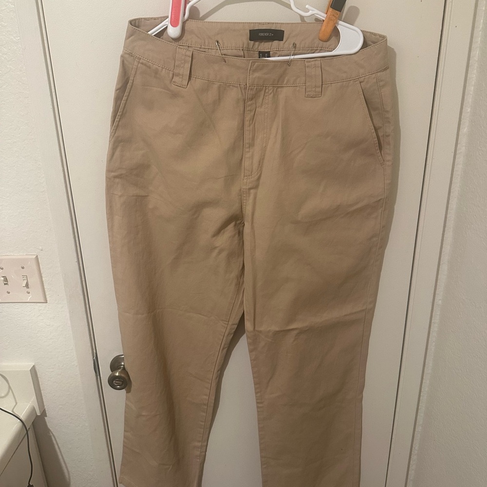 women’s Khaki pants